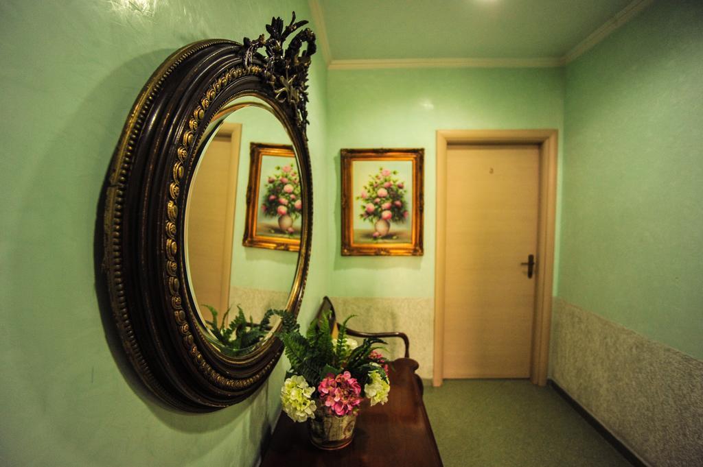 Dream Hotel Тирана Экстерьер фото