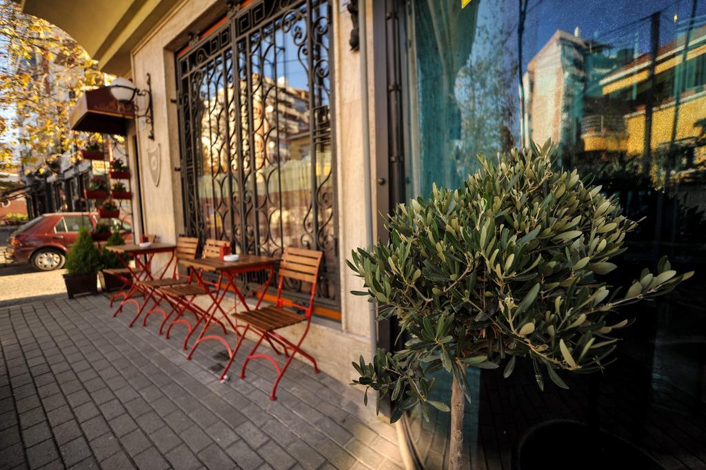 Dream Hotel Тирана Экстерьер фото