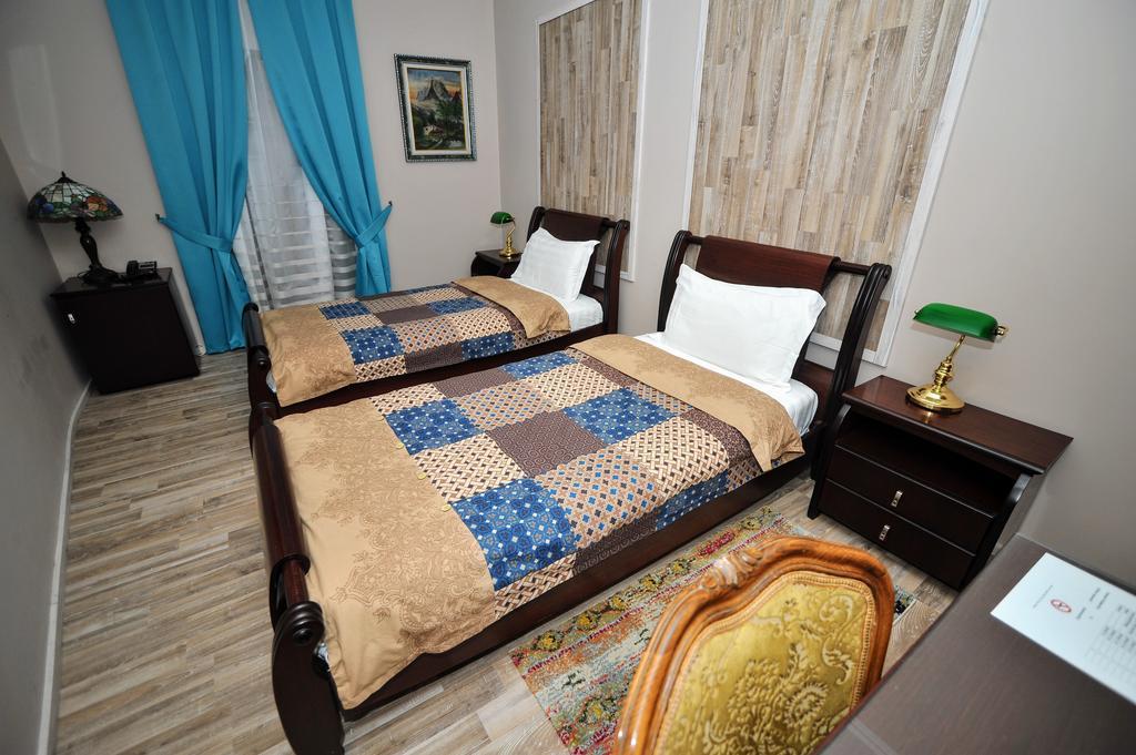 Dream Hotel Тирана Экстерьер фото