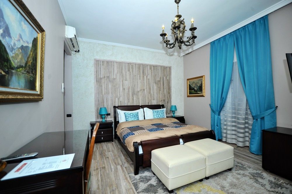 Dream Hotel Тирана Экстерьер фото