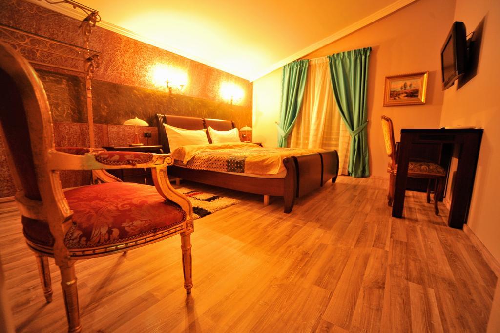 Dream Hotel Тирана Экстерьер фото
